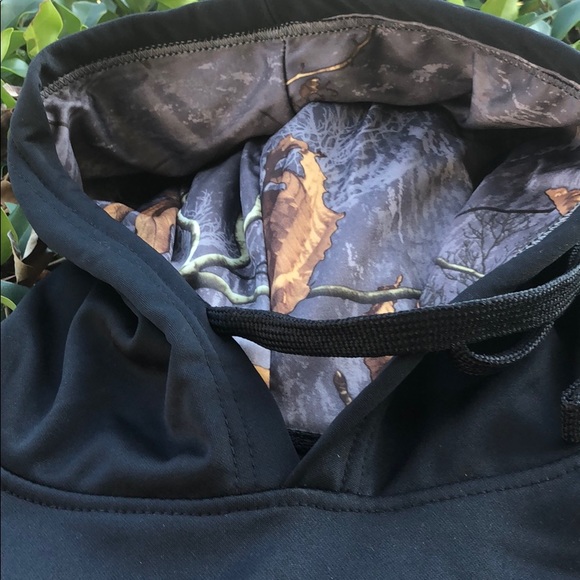 NWT black and camouflage hoodie - Picture 3 of 4